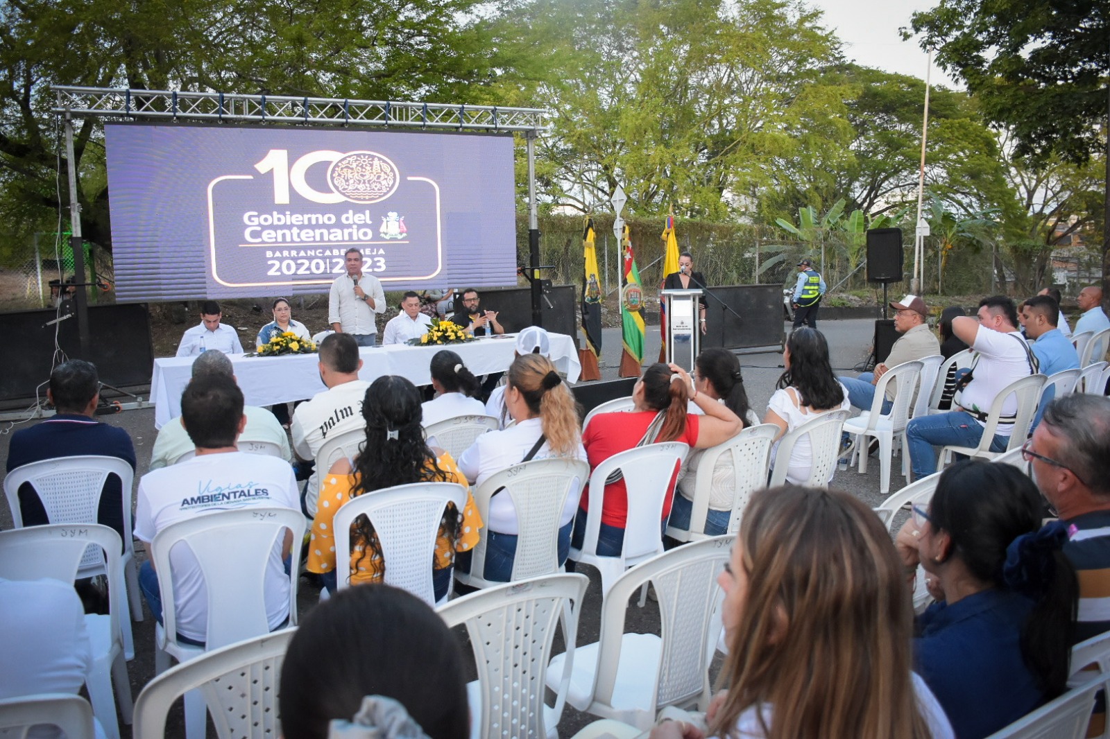 Presentación de Estudios y Diseños del Proyecto