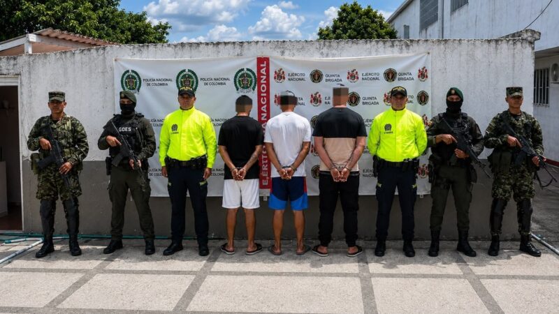 Golpe al Clan del Golfo en Santander. Tres presuntos integrantes de esta organización fueron capturados en Rionegro.