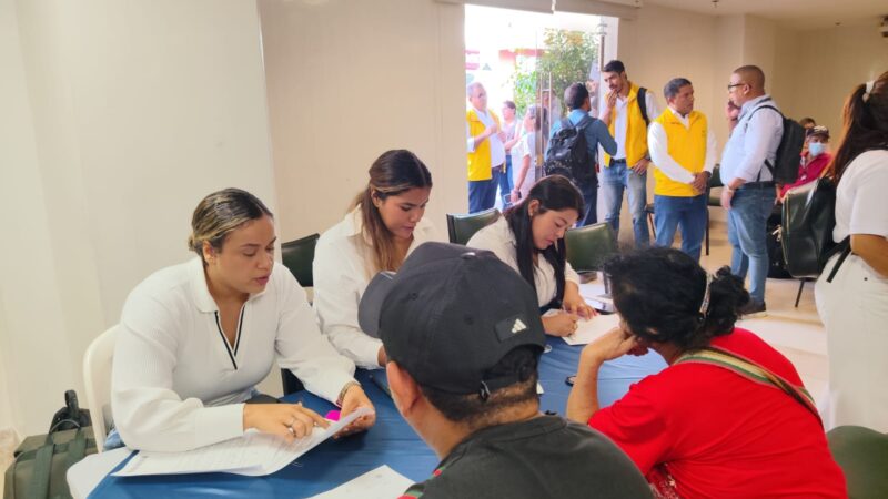 Víctimas del Magdalena Medio reciben más de $570 millones en indemnizaciones