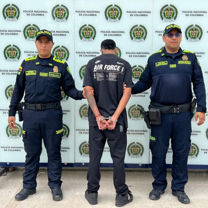 Cayó alias ‘EDWIN’, señalado de estar vinculado al triple homicidio de la Tienda Nueva Ola en el 2025