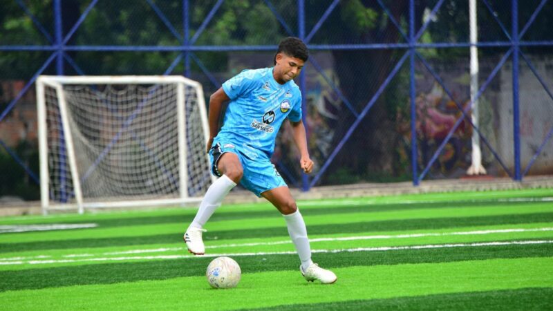 De Barrancabermeja a Estados Unidos; Alex Pineda, joven promesa que busca conquistar el fútbol universitario