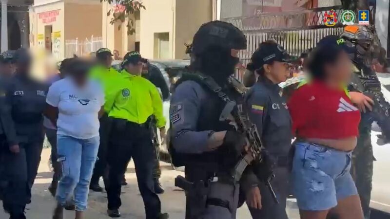 ‘LAS INVISIBLES’, capturan en Girón a presunta integrante de red que ingresaba droga a cárceles del país